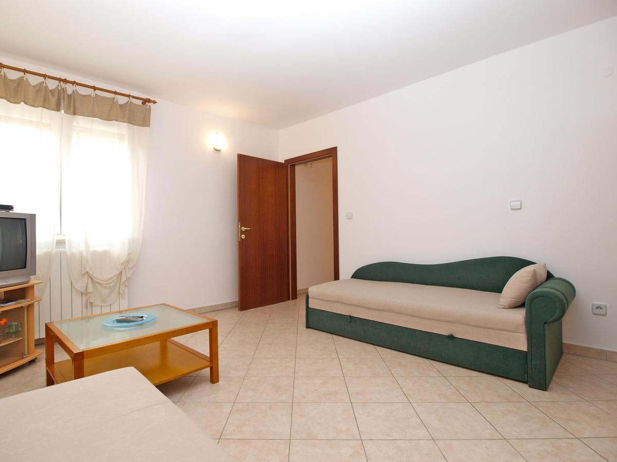 Apartment Alma 1600 Pula Zewnętrze zdjęcie