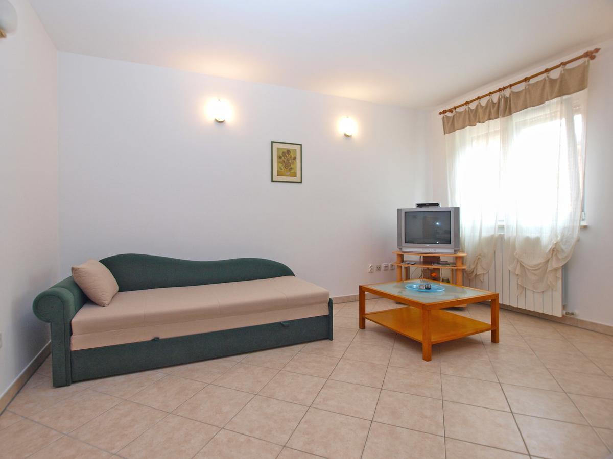 Apartment Alma 1600 Pula Zewnętrze zdjęcie