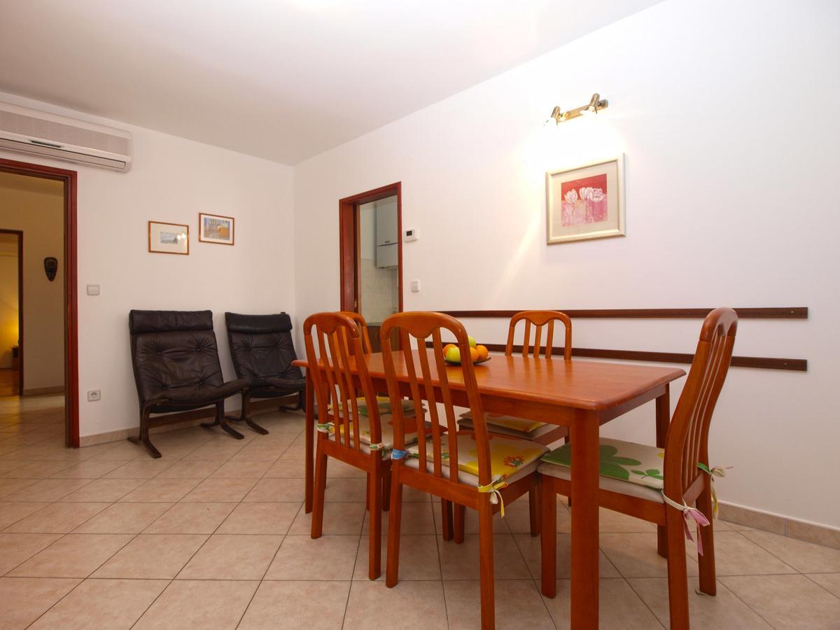 Apartment Alma 1600 Pula Zewnętrze zdjęcie